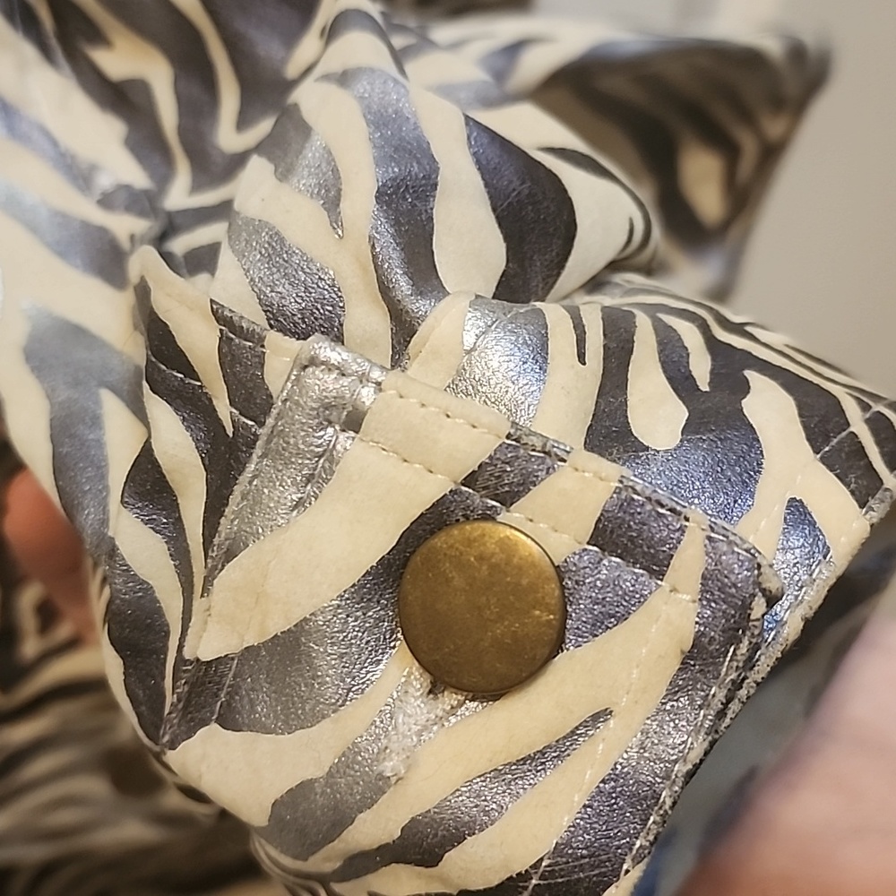 Zebra print jacket - Picture 8 of 8
